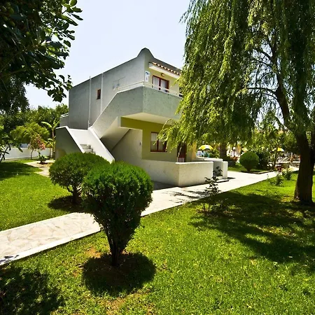 Lenaki Apartment *